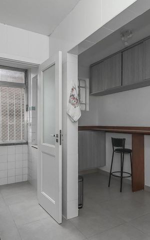 Apartamento à venda com 70m², 2 quartos e 2 vagasCozinha