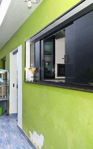 Casa para alugar com 263m², 4 quartos e 8 vagasCorredor
