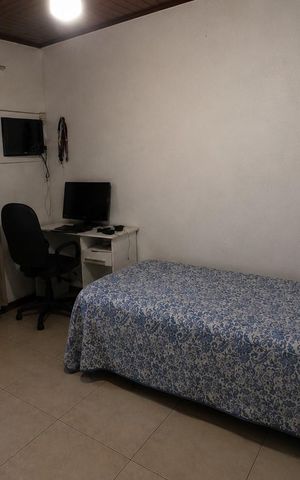 Casa à venda com 240m², 3 quartos e 5 vagas Casa à venda com 240m², 3 quartos e 5 vagasQuarto 1