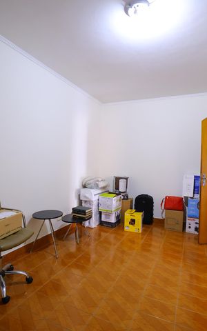 Casa à venda com 331m², 3 quartos e 5 vagasQuarto 2