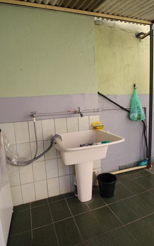 Casa à venda com 331m², 3 quartos e 5 vagasÁrea de Serviço