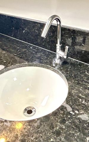 Studio para alugar com 34m², 1 quarto e sem vaga Studio para alugar com 34m², 1 quarto e sem vagaBanheiro