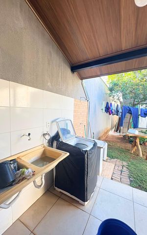 Casa à venda com 360m², 3 quartos e 4 vagas Casa à venda com 360m², 3 quartos e 4 vagasÁrea comum