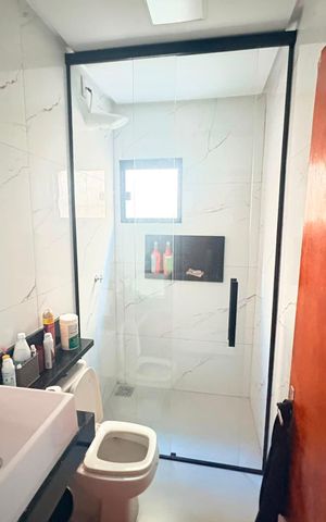 Casa à venda com 360m², 3 quartos e 4 vagas Casa à venda com 360m², 3 quartos e 4 vagasBanheiro social