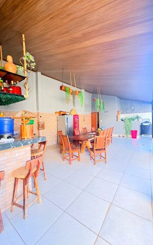 Casa à venda com 360m², 3 quartos e 4 vagas Casa à venda com 360m², 3 quartos e 4 vagasÁrea comum