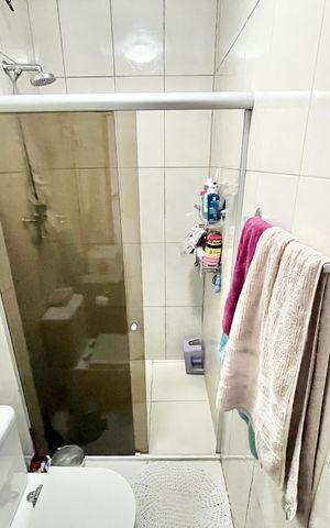Casa à venda com 147m², 2 quartos e 1 vaga Casa à venda com 147m², 2 quartos e 1 vagaBanheiro social