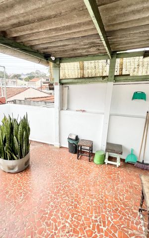 Casa à venda com 147m², 2 quartos e 1 vaga Casa à venda com 147m², 2 quartos e 1 vagaVaranda