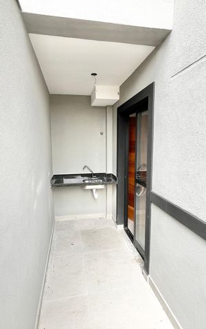 Apartamento à venda com 44m², 2 quartos e 1 vaga Apartamento à venda com 44m², 2 quartos e 1 vagaVaranda