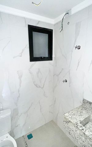 Apartamento à venda com 40m², 2 quartos e sem vaga Apartamento à venda com 40m², 2 quartos e sem vagaBanheiro