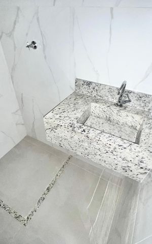 Apartamento à venda com 40m², 2 quartos e sem vaga Apartamento à venda com 40m², 2 quartos e sem vagaBanheiro