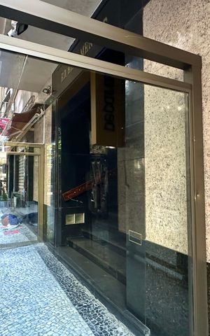 Apartamento à venda com 327m², 4 quartos e 1 vaga