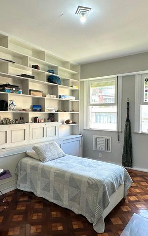 Apartamento à venda com 327m², 4 quartos e 1 vaga