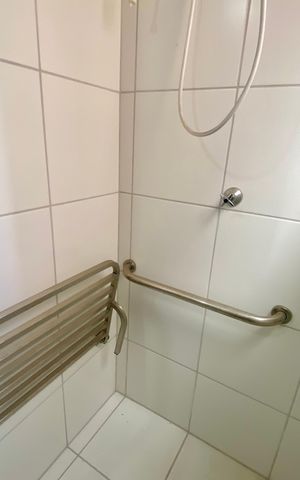 Apartamento para alugar com 100m², 2 quartos e sem vaga Apartamento para alugar com 100m², 2 quartos e sem vagaBanheiro
