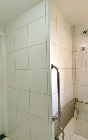Apartamento para alugar com 100m², 2 quartos e sem vaga Apartamento para alugar com 100m², 2 quartos e sem vagaBanheiro