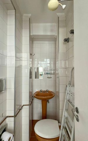Apartamento à venda com 273m², 3 quartos e 2 vagas Apartamento à venda com 273m², 3 quartos e 2 vagasBanheiro de serviço