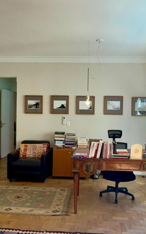 Apartamento à venda com 273m², 3 quartos e 2 vagas Apartamento à venda com 273m², 3 quartos e 2 vagasSuíte 2