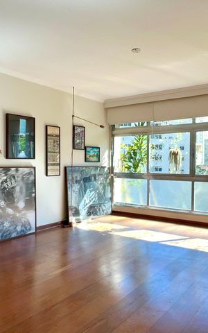 Apartamento à venda com 273m², 3 quartos e 2 vagas Apartamento à venda com 273m², 3 quartos e 2 vagasSala