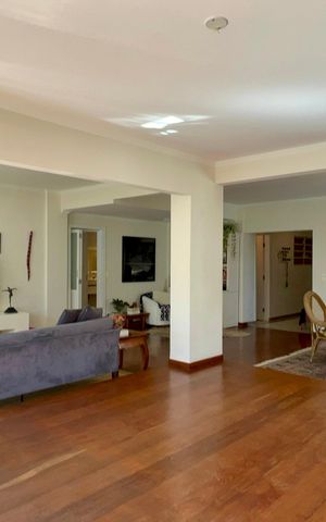 Apartamento à venda com 273m², 3 quartos e 2 vagas Apartamento à venda com 273m², 3 quartos e 2 vagasSala