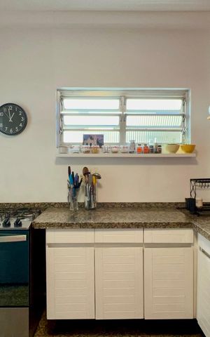 Apartamento à venda com 273m², 3 quartos e 2 vagas Apartamento à venda com 273m², 3 quartos e 2 vagasCozinha
