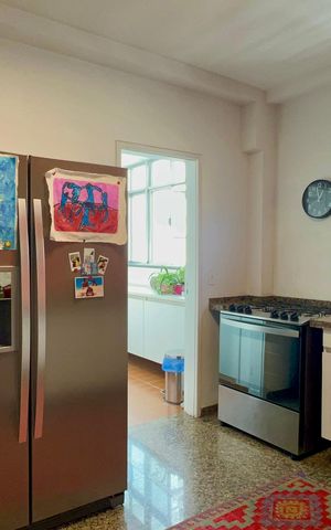 Apartamento à venda com 273m², 3 quartos e 2 vagas Apartamento à venda com 273m², 3 quartos e 2 vagasCozinha