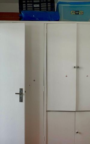 Apartamento à venda com 273m², 3 quartos e 2 vagas Apartamento à venda com 273m², 3 quartos e 2 vagasQuarto de Serviço