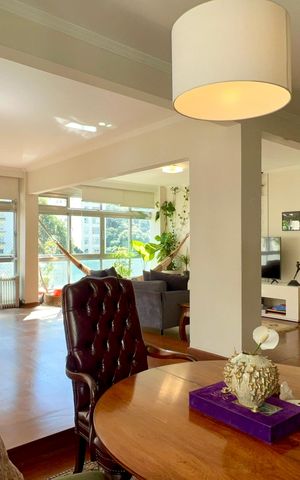 Apartamento à venda com 273m², 3 quartos e 2 vagas Apartamento à venda com 273m², 3 quartos e 2 vagasSala