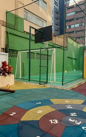 Apartamento à venda com 273m², 3 quartos e 2 vagas Apartamento à venda com 273m², 3 quartos e 2 vagasPlayground