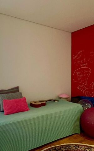 Apartamento à venda com 273m², 3 quartos e 2 vagas Apartamento à venda com 273m², 3 quartos e 2 vagasLiving