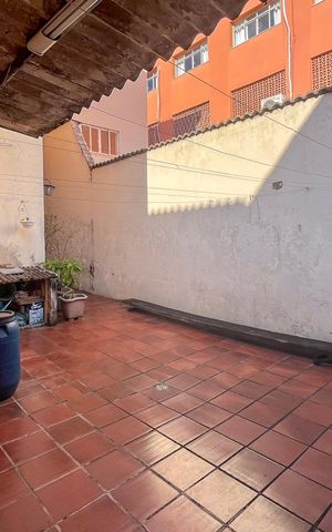 Casa à venda com 229m², 4 quartos e 2 vagasQuintal