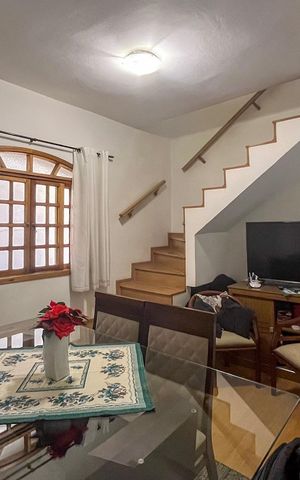 Casa à venda com 229m², 4 quartos e 2 vagasSala de Jantar
