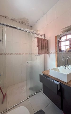 Casa à venda com 229m², 4 quartos e 2 vagasBanheiro da Suíte 3