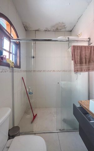 Casa à venda com 229m², 4 quartos e 2 vagasBanheiro da Suíte 3