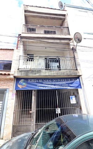 Casa à venda com 62m², 3 quartos e 2 vagasFachada 