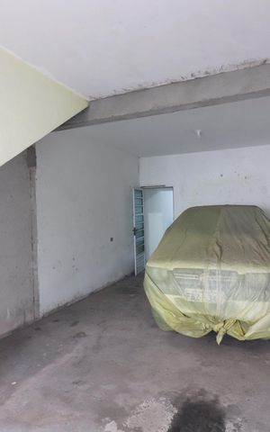 Casa à venda com 62m², 3 quartos e 2 vagasGaragem