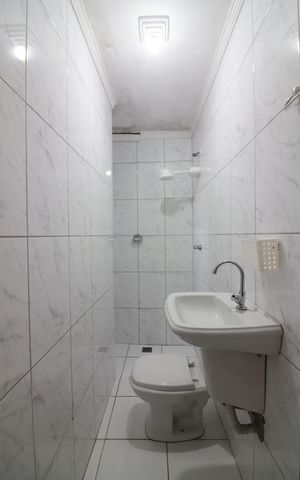 Casa à venda com 62m², 3 quartos e 2 vagasBanheiro Social 2