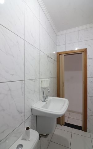 Casa à venda com 62m², 3 quartos e 2 vagasBanheiro Social 2