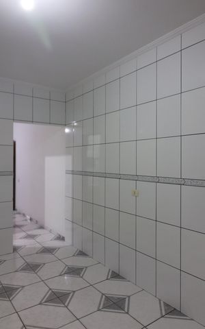 Casa à venda com 62m², 3 quartos e 2 vagasCozinha 