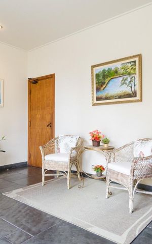 Apartamento à venda com 173m², 3 quartos e 2 vagas Apartamento à venda com 173m², 3 quartos e 2 vagasHall social
