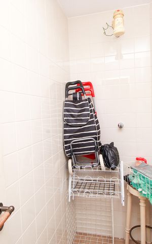 Apartamento à venda com 173m², 3 quartos e 2 vagas Apartamento à venda com 173m², 3 quartos e 2 vagasBanheiro de serviço