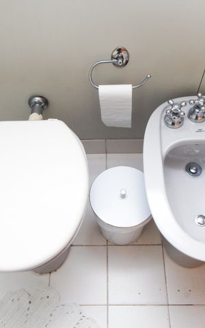 Apartamento à venda com 173m², 3 quartos e 2 vagas Apartamento à venda com 173m², 3 quartos e 2 vagasBanheiro da Suíte