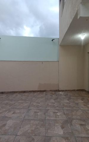 Casa para alugar com 90m², 2 quartos e 1 vaga Casa para alugar com 90m², 2 quartos e 1 vagaQuintal
