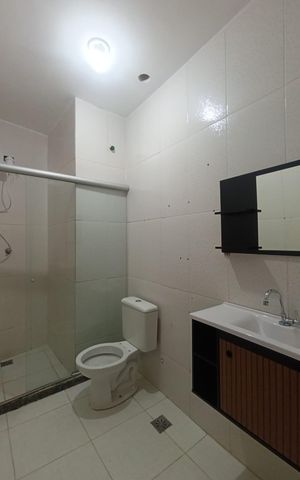 Casa para alugar com 90m², 2 quartos e 1 vaga Casa para alugar com 90m², 2 quartos e 1 vagaBanheiro