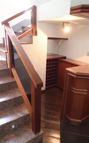 Casa para alugar com 200m², 4 quartos e 2 vagasSala