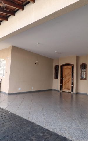 Casa para alugar com 200m², 4 quartos e 2 vagasGaragem