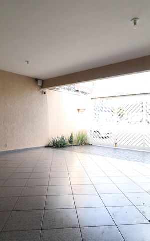 Casa para alugar com 200m², 4 quartos e 2 vagasGaragem