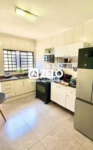 Casa à venda com 186m², 3 quartos e 6 vagas Casa à venda com 186m², 3 quartos e 6 vagasFoto 14