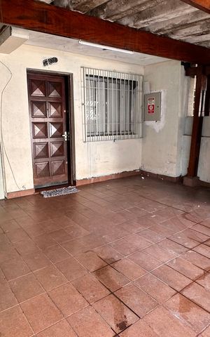 Casa à venda com 120m², 2 quartos e 1 vaga