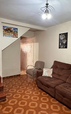 Casa à venda com 120m², 2 quartos e 1 vaga