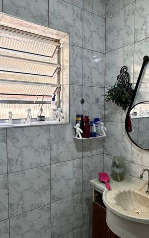 Casa à venda com 120m², 2 quartos e 1 vaga