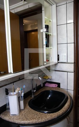 Apartamento à venda com 200m², 3 quartos e 1 vaga Apartamento à venda com 200m², 3 quartos e 1 vagaBanheiro